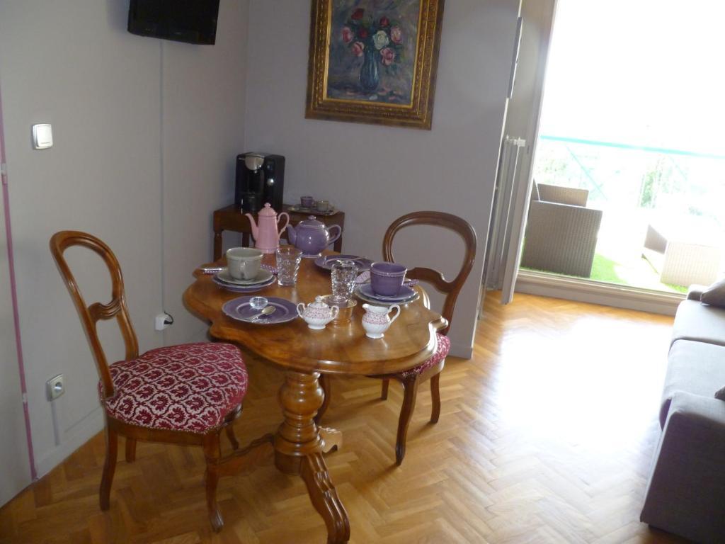 Le Bellini Acomodação com café da manhã Lyon Quarto foto